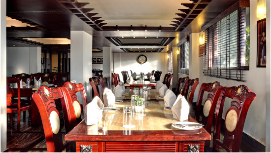 Restaurant_Summit_Golden_Crescent_Resort_and_Spa_kq5mfx